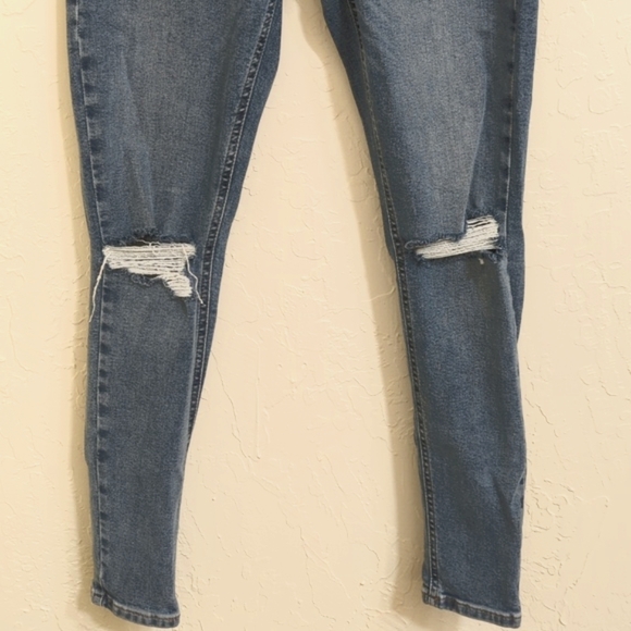 Topshop Jamie Ripped Knees Medium Wash Jeans Size 30 x 32 - Picture 6 of 12